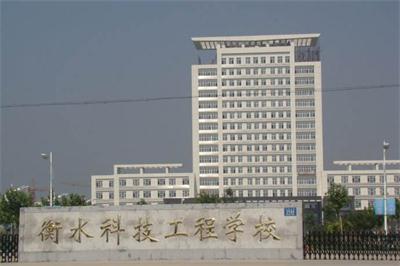 哪個(gè)學(xué)校初中畢業(yè)生可以學(xué)習(xí)獸醫(yī)專業(yè)？