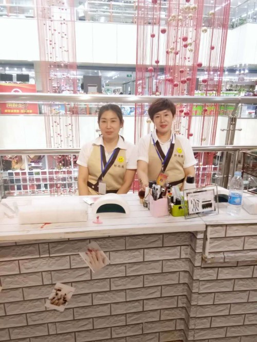 纖指圓夢想！保定東方技工學(xué)校創(chuàng)業(yè)者——李丹！  