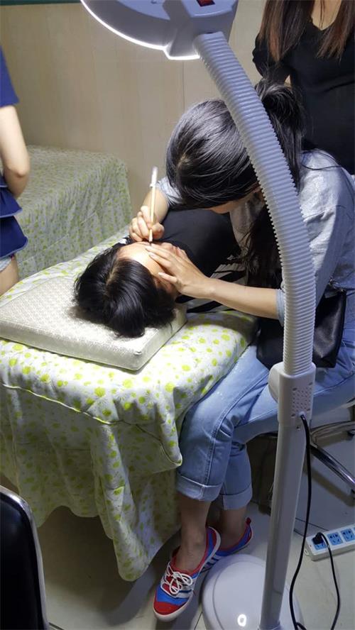 專業(yè)難怎么辦？唐山美容學(xué)校名師指導(dǎo)助你成功！