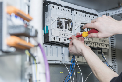 同是電工為什么薪資不同？聽聽濟寧電工學校怎么說！