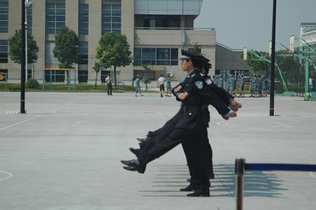 法律事務人員應掌握哪些能力？