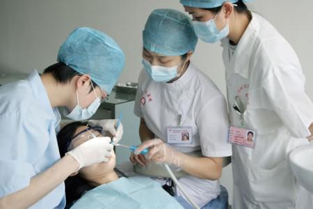 石家莊學(xué)口腔專業(yè)哪個學(xué)校好？