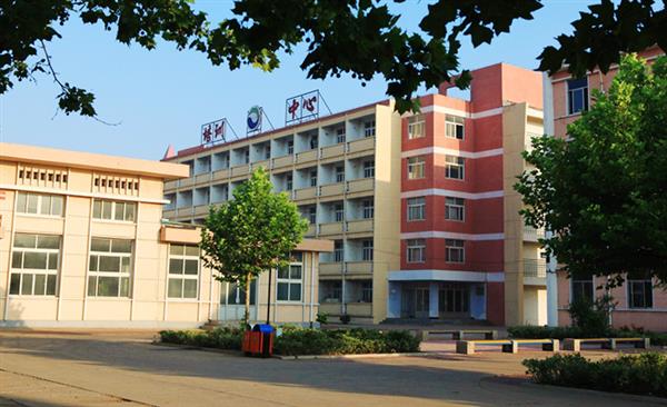 山東龍口礦業(yè)集團高級技工學(xué)校的醫(yī)護(hù)專業(yè)能考執(zhí)業(yè)藥師資格證嗎？