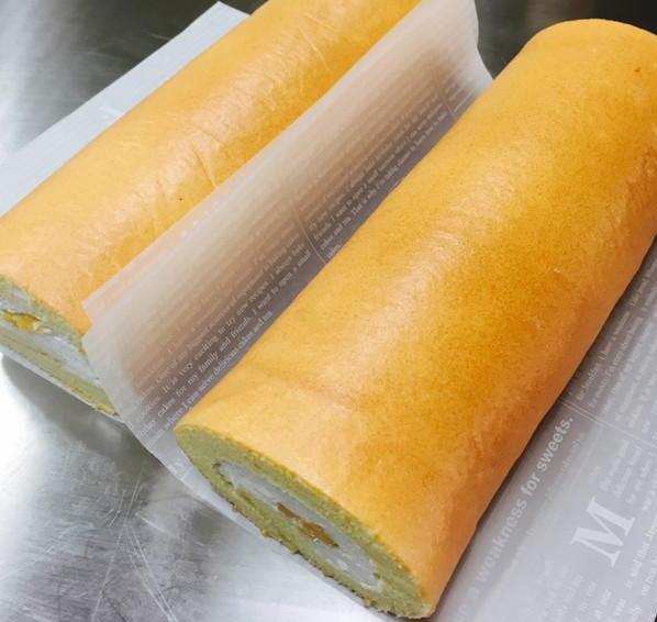 戚風(fēng)蛋糕卷怎么做？邢臺市荔枝村烘培專修學(xué)校這就教你！