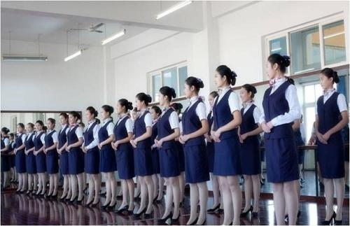 煙臺導(dǎo)游專修學(xué)院有哪些導(dǎo)游相關(guān)的專業(yè)？