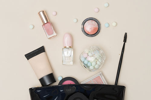 唐山東波威娜美容美發(fā)化妝藝術(shù)學(xué)校的美發(fā)課程怎么樣？教授內(nèi)容有什么？