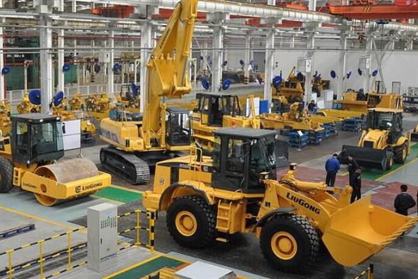 什么是工程機械？讓邢臺飛龍職業(yè)技術學校為你詳細講解一下吧！