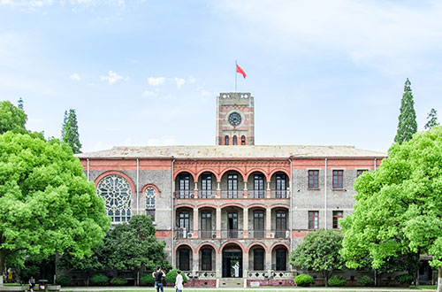 張家口新世紀(jì)職業(yè)學(xué)校有什么特點(diǎn)？為什么要選擇這家學(xué)校？