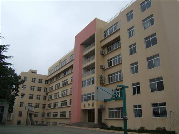 青島市電子信息技術(shù)學(xué)校有哪些電子相關(guān)專業(yè)？