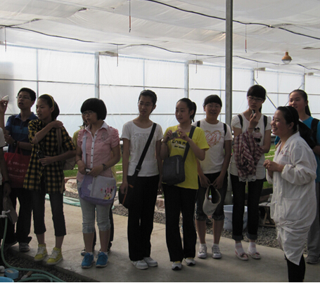 邢臺(tái)現(xiàn)代職業(yè)學(xué)校生物技術(shù)實(shí)訓(xùn)基地面向中學(xué)開展生物課校外科普實(shí)踐活動(dòng)