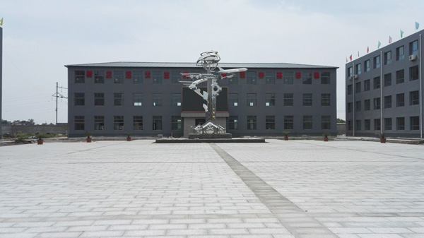 石家莊中英航空學(xué)校有什么就業(yè)保障和獎勵措施？