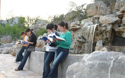 菏澤那個學(xué)校的護(hù)理專業(yè)有特色? 菏澤那個學(xué)校的護(hù)理專業(yè)有特色?