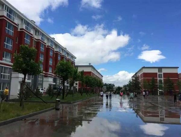 濟(jì)南神州飛機(jī)場(chǎng)技工學(xué)院是一所什么樣的學(xué)校？