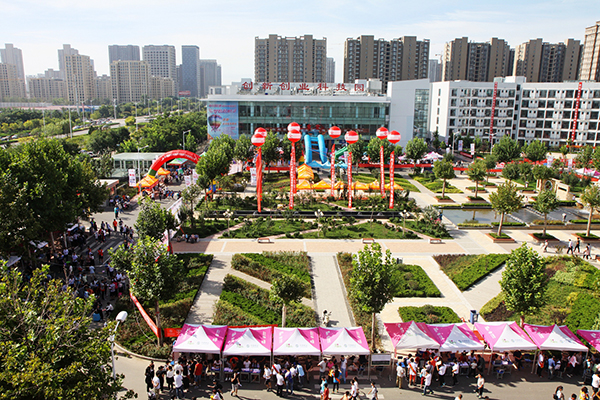 德州職業(yè)技術(shù)學(xué)院熱烈歡迎2016級新生!