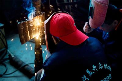 濟寧美開樂技校有電工專業(yè)嗎？   