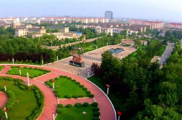 秦皇島渤?？萍贾械葘I(yè)學(xué)校