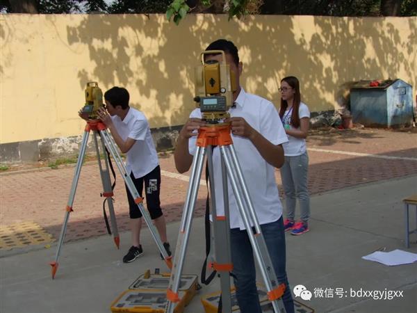 保定新興技校大型匯報演出及技能節(jié)開始啦！